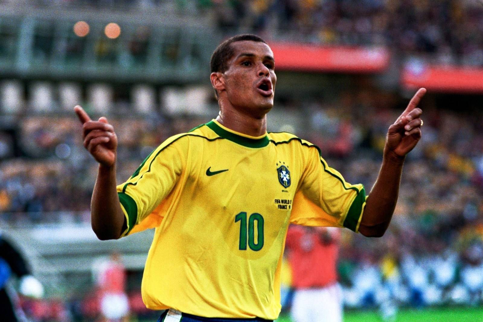 这让他备受 这让他备受